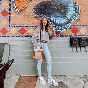 Meet your Posher, Abby